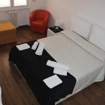 Giano Oda ve Kahvaltı Roma